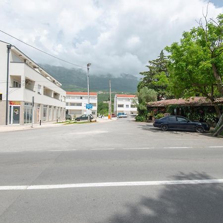 Al Mare Apartments Котор Екстериор снимка