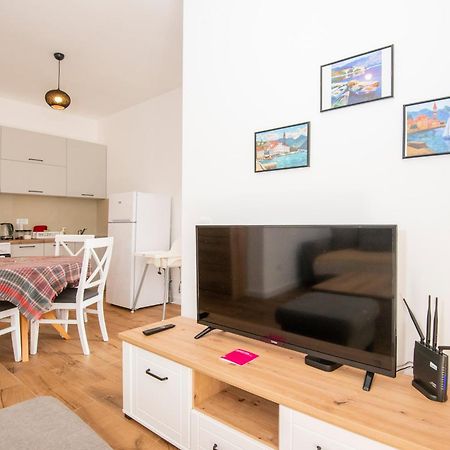 Al Mare Apartments Котор Екстериор снимка