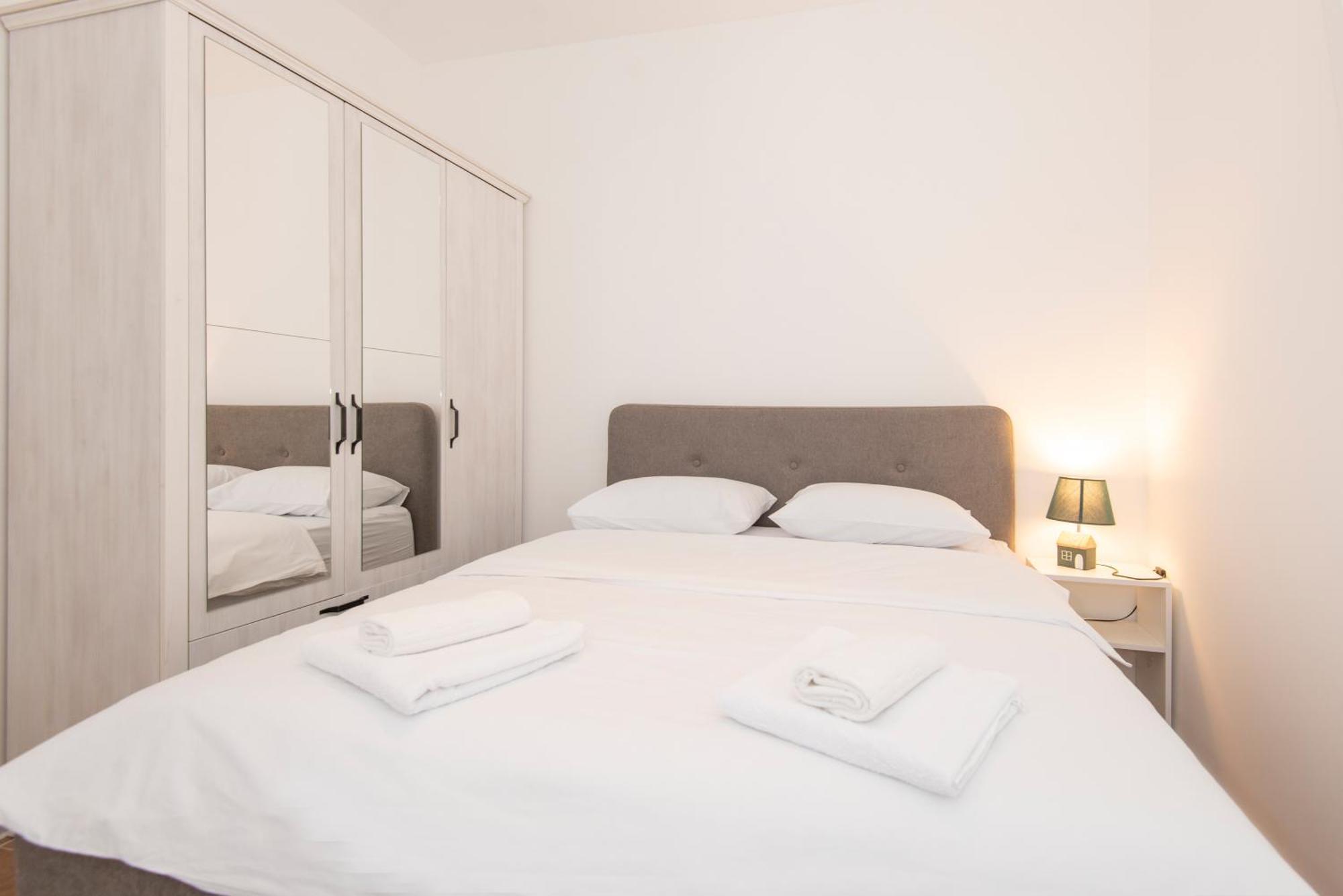 Al Mare Apartments Котор Екстериор снимка