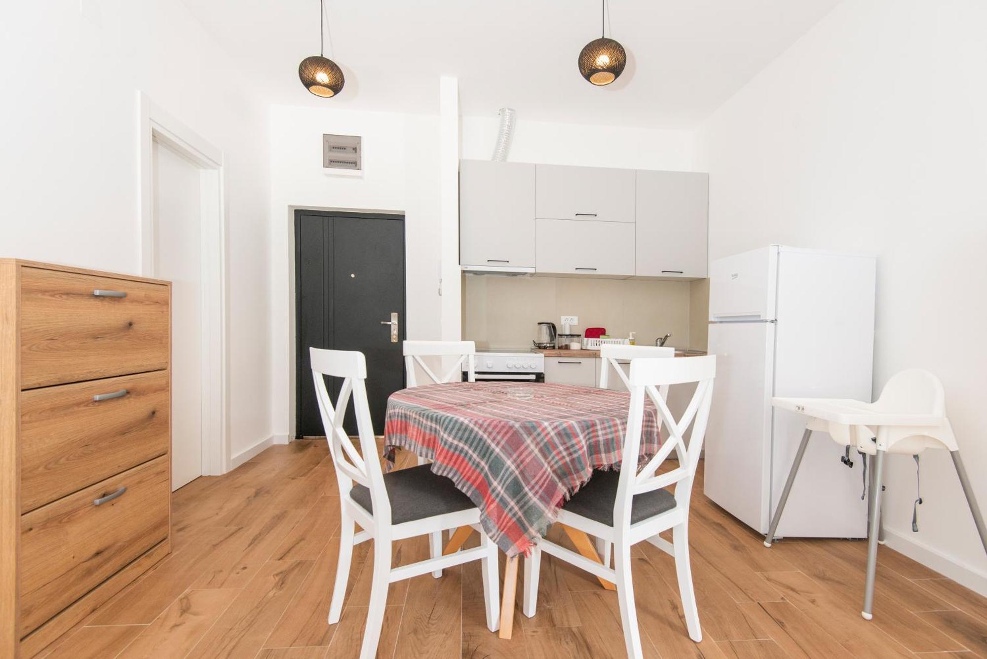 Al Mare Apartments Котор Екстериор снимка